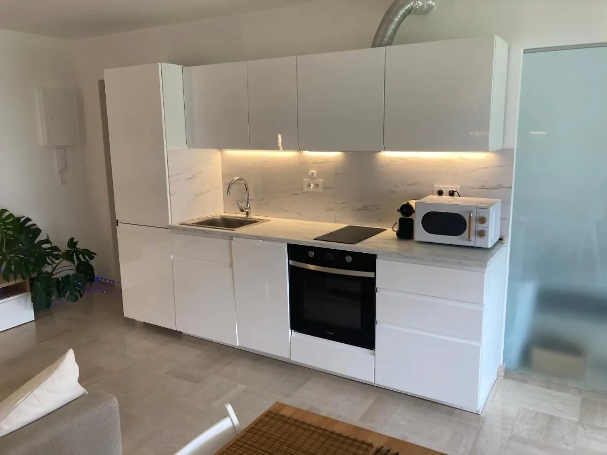 Antibes Juan-Les-Pins Cozy One Bedroom Apartment Near The Beaches And The Restaurants