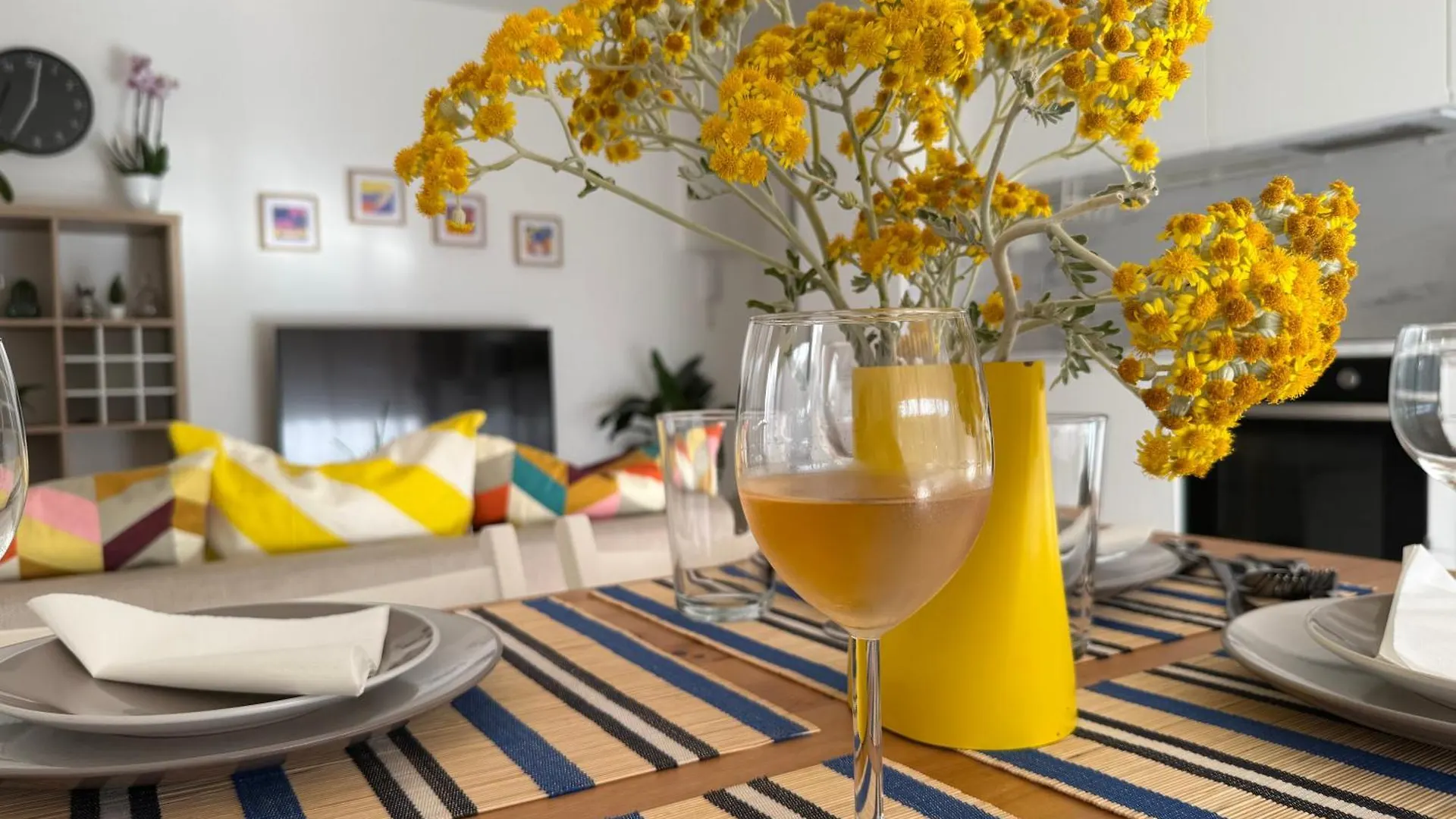 Cozy 1 Bedroom Apartment Antibes Juan-Les-Pins - Walk To Beaches, Restaurants, Old Town