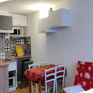https://les-brasses.hotels-rhonealpes.com